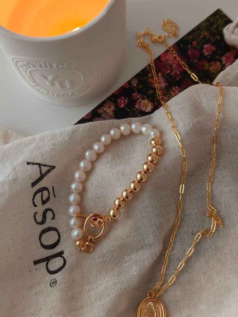 Freshwater pearl bracelet