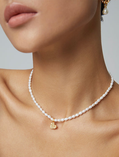 The Heart Pearl Necklace