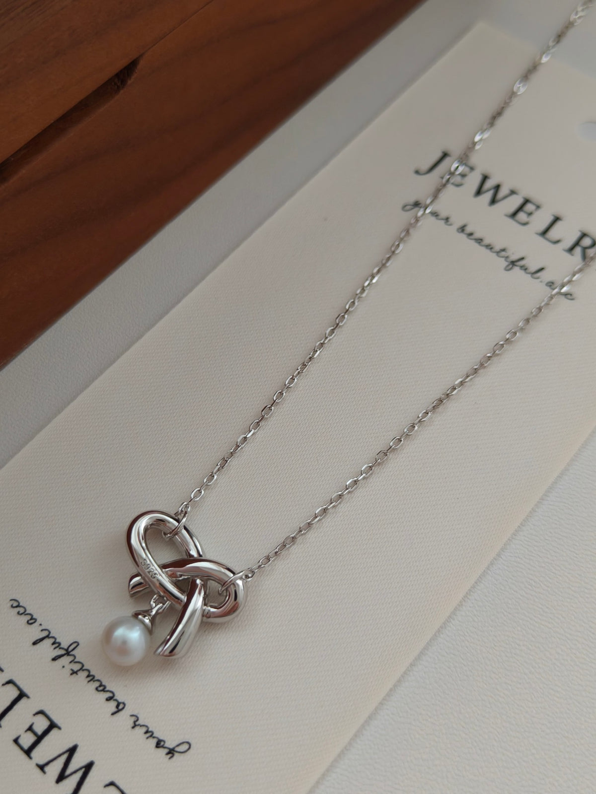 The Noeud Pearl Pendant Necklace | S925 Sterling Silver