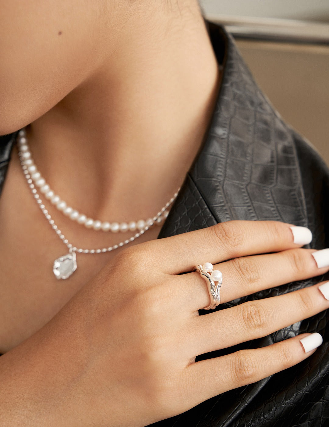 The Ondine Dual Pearl Wave Ring | S925 Sterling Silver