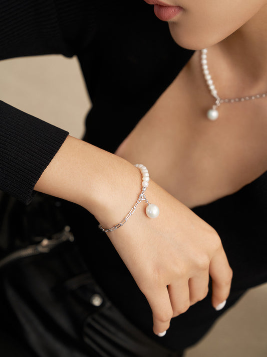 Asymmetric Freshwater Pearl & Paperclip Chain Bracelet